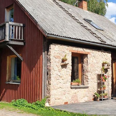 Majiga Istaba Ar Balkonu Un Vannasistaba, Bezmaksas Velo Noma Iecava Exteriör bild