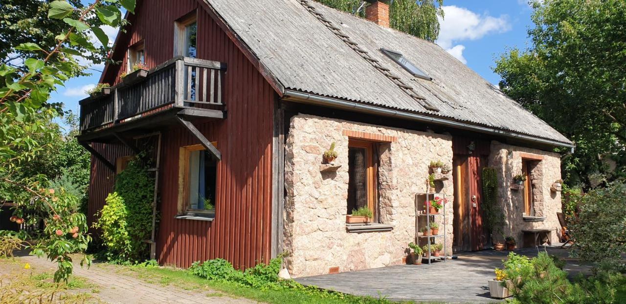 Majiga Istaba Ar Balkonu Un Vannasistaba, Bezmaksas Velo Noma Iecava Exteriör bild